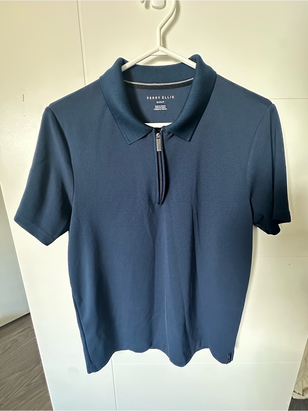 Perry Ellis Quarter Zip Polo